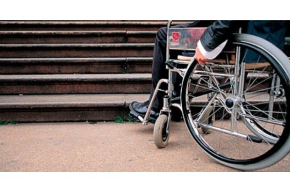 Nasce il servizio 008, l'app gratuita per segnalare inciviltà contro i disabili